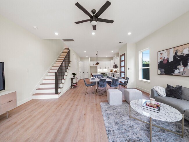 Building Photo - 3548 Seabrook St