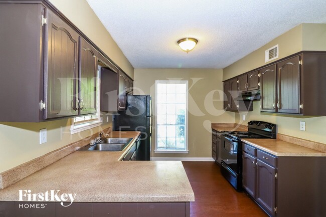 Building Photo - 3511 Morning Light Dr