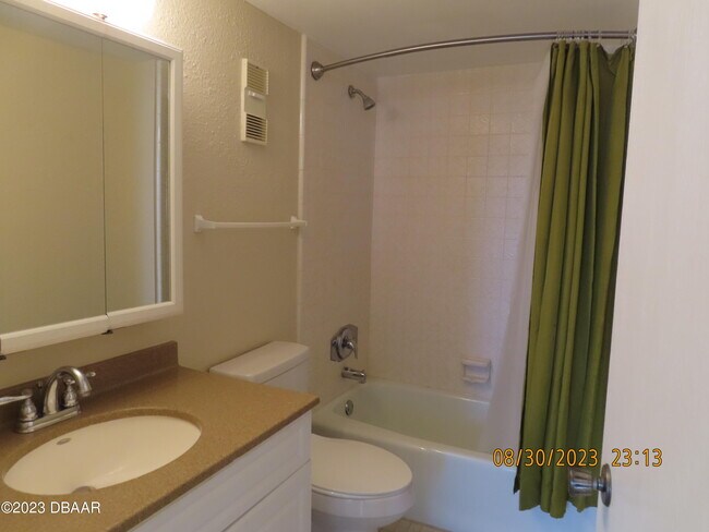 Building Photo - 1415 Ocean Shore Blvd