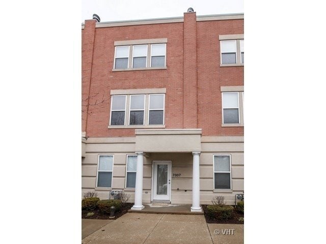 Building Photo - 7307 Franklin St