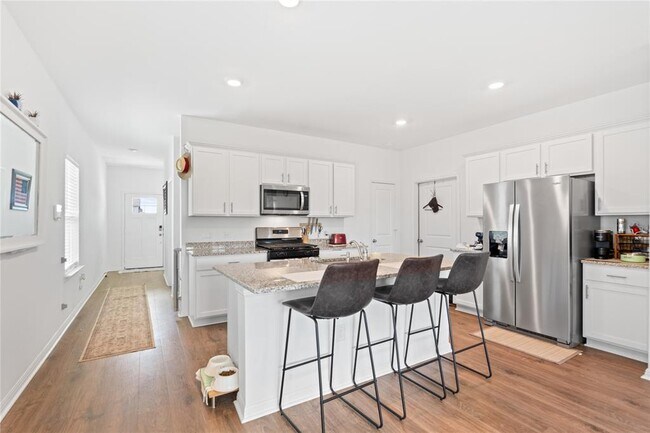 Building Photo - 143 Santa Rosa Ln