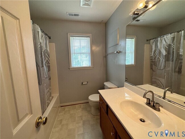 Building Photo - 5509 Jones Mill Dr