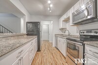 Building Photo - 3 Bed 3 Bath Condo w/ Basketball Court and...