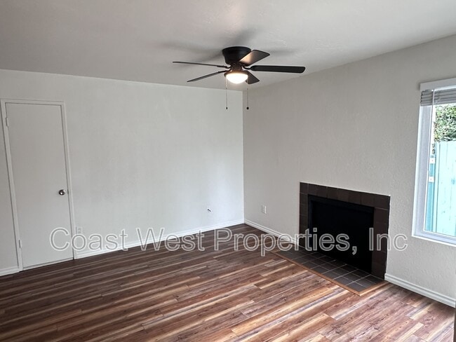 Building Photo - 2119 Garnet Ave