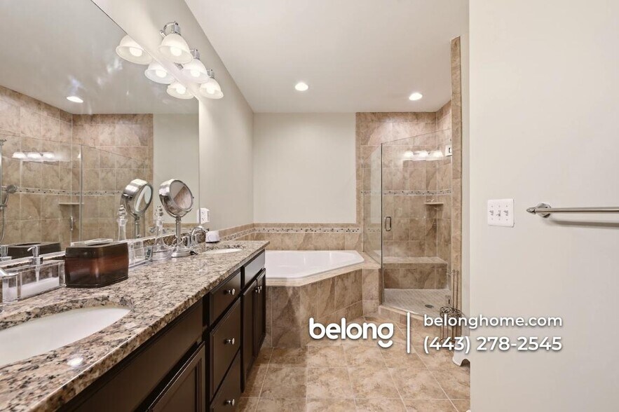 Building Photo - 719 River Mist Dr