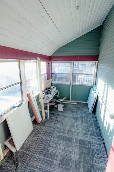 Enclosed Porch Area - 167 N Union St