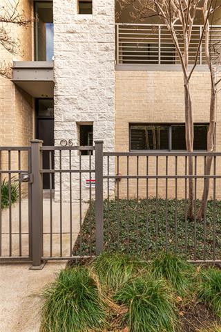 Building Photo - 4111 Newton Ave