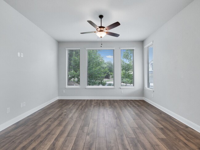 Building Photo - 11323 Cottage Grove