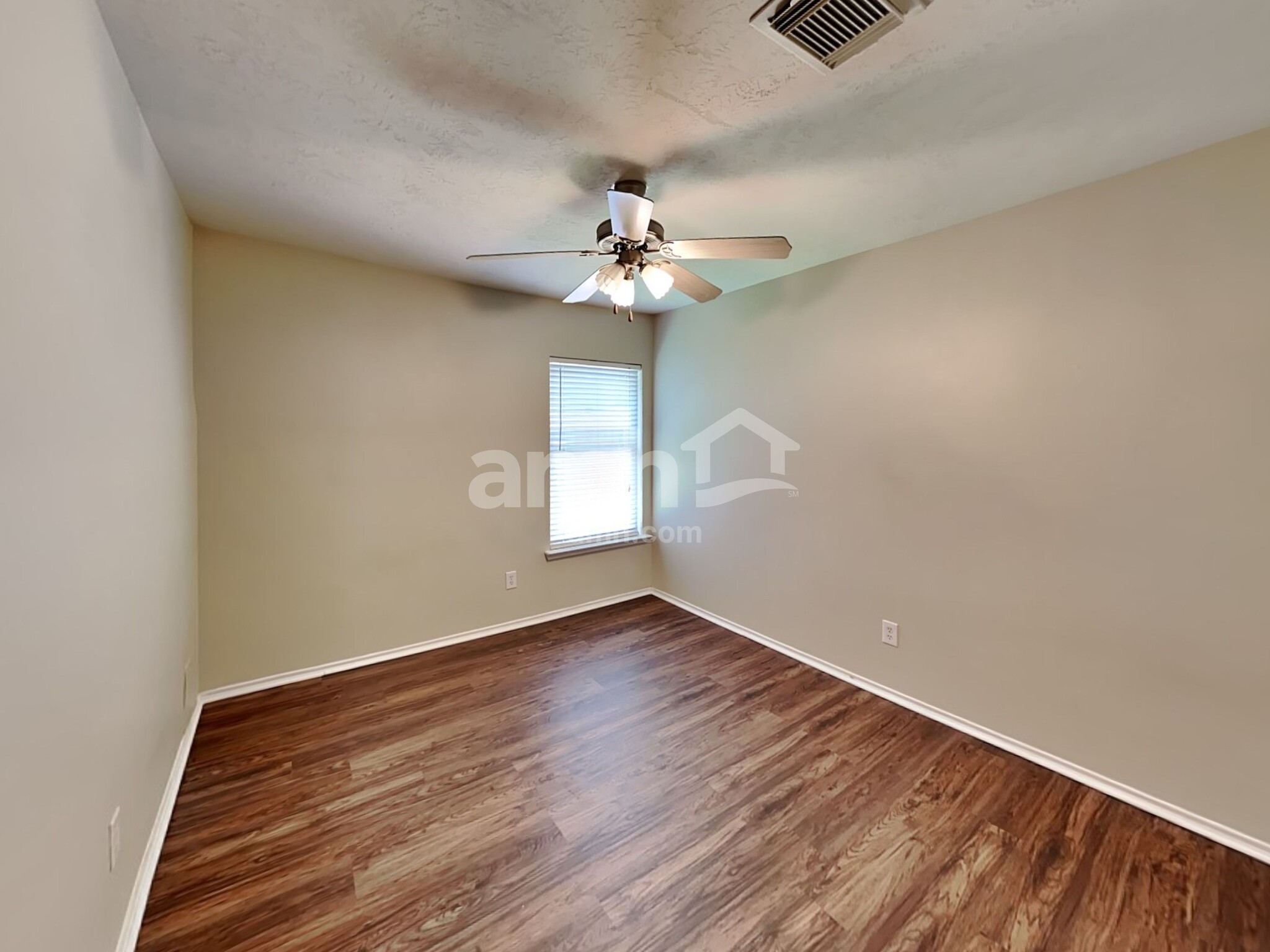 Building Photo - 18491 Sunrise Pines Dr