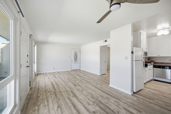 Building Photo - 418 Whitehall Rd