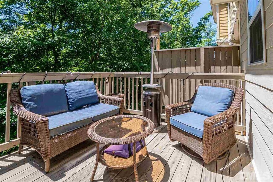 Building Photo - 2800 Bedford Green Dr