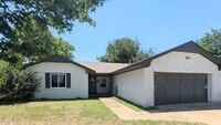 Building Photo - Charming OKC Home | 3 Bedrooms, 2-Car Garage & Spacious Fenced Backyard!