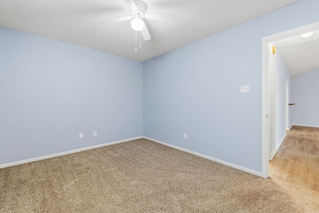 Building Photo - Great location in Sherwood