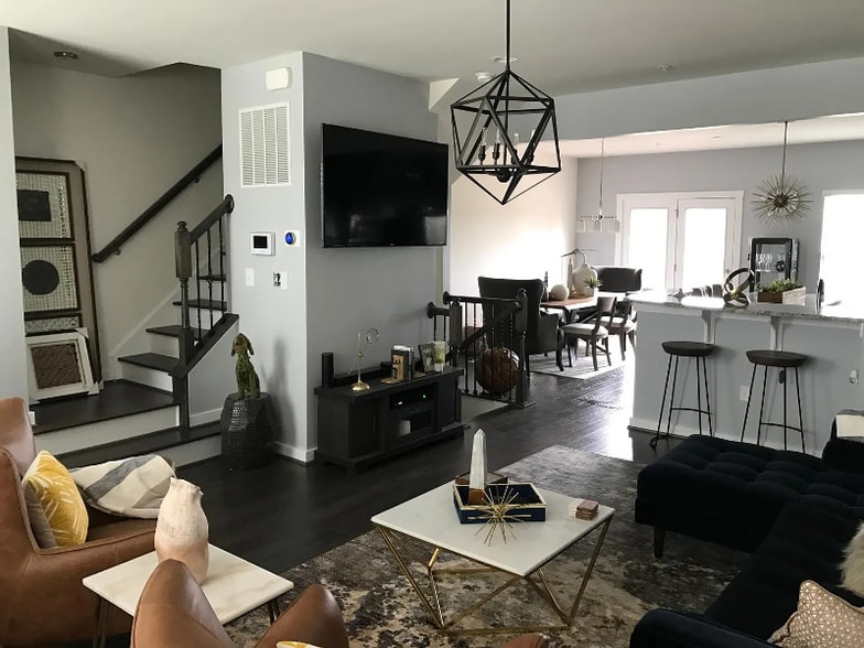 Building Photo - 4224 Skyview