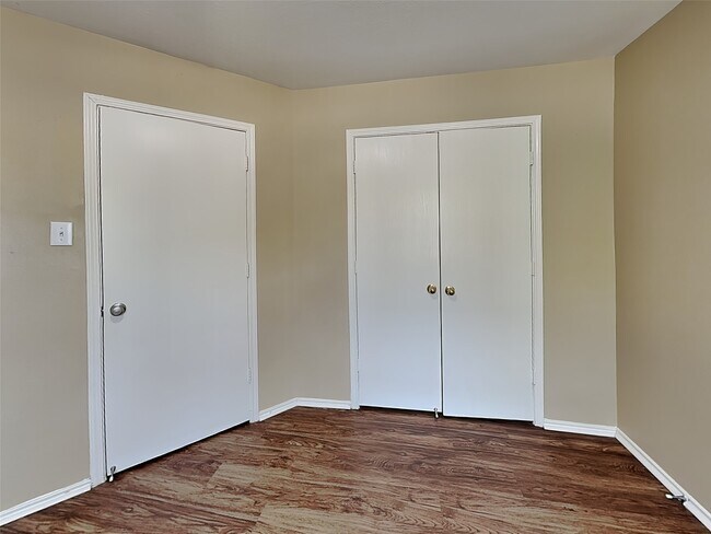 Building Photo - 8915 Chisholm Wood Ln