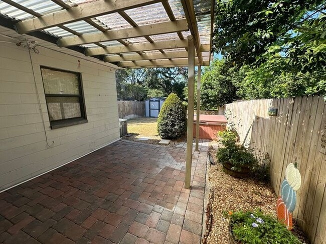 Building Photo - Half a Duplex in the heart of Downtown Orlando!