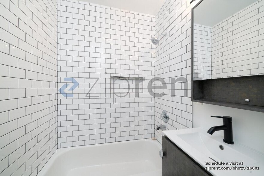 Building Photo - 3713 NE 15th Ave