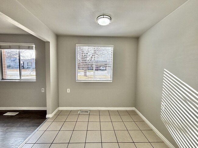 Building Photo - 7875 S 3800 W