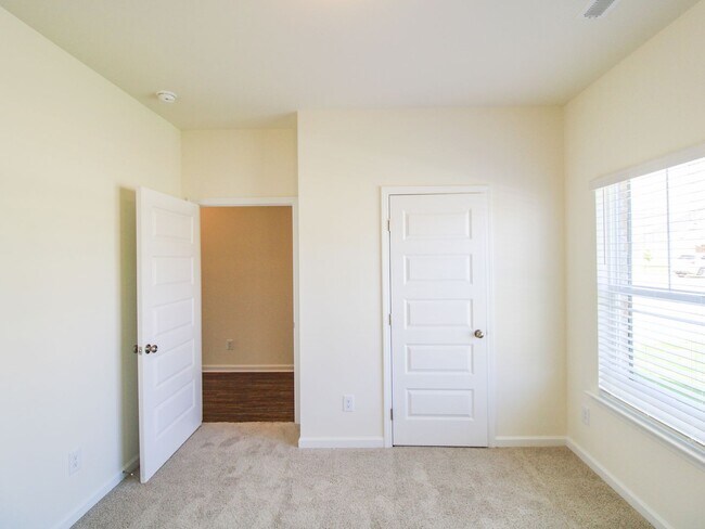 Building Photo - 13791 Hill Place Ln
