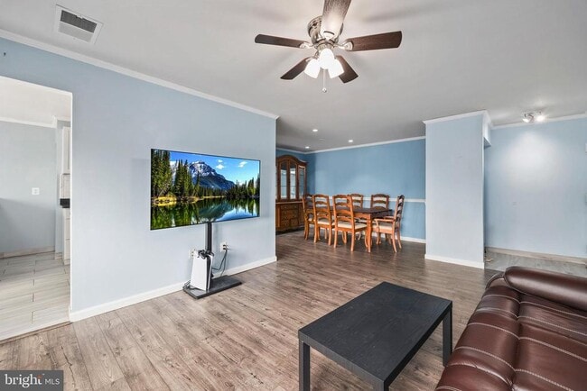 Building Photo - 549 Florida Ave