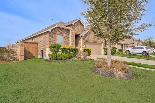 Building Photo - 6723 Barrington Crk Trce