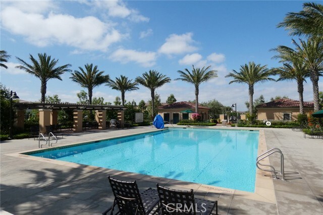 Building Photo - 119 Messenger