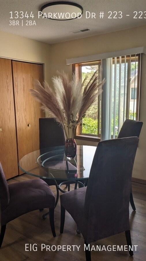 Building Photo - 13344 Parkwood Dr