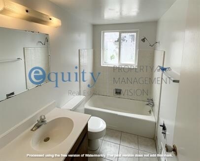 Building Photo - 549 Stringham Ave