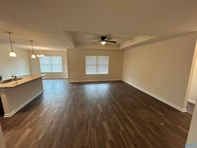 Building Photo - 122 Daymark Dr