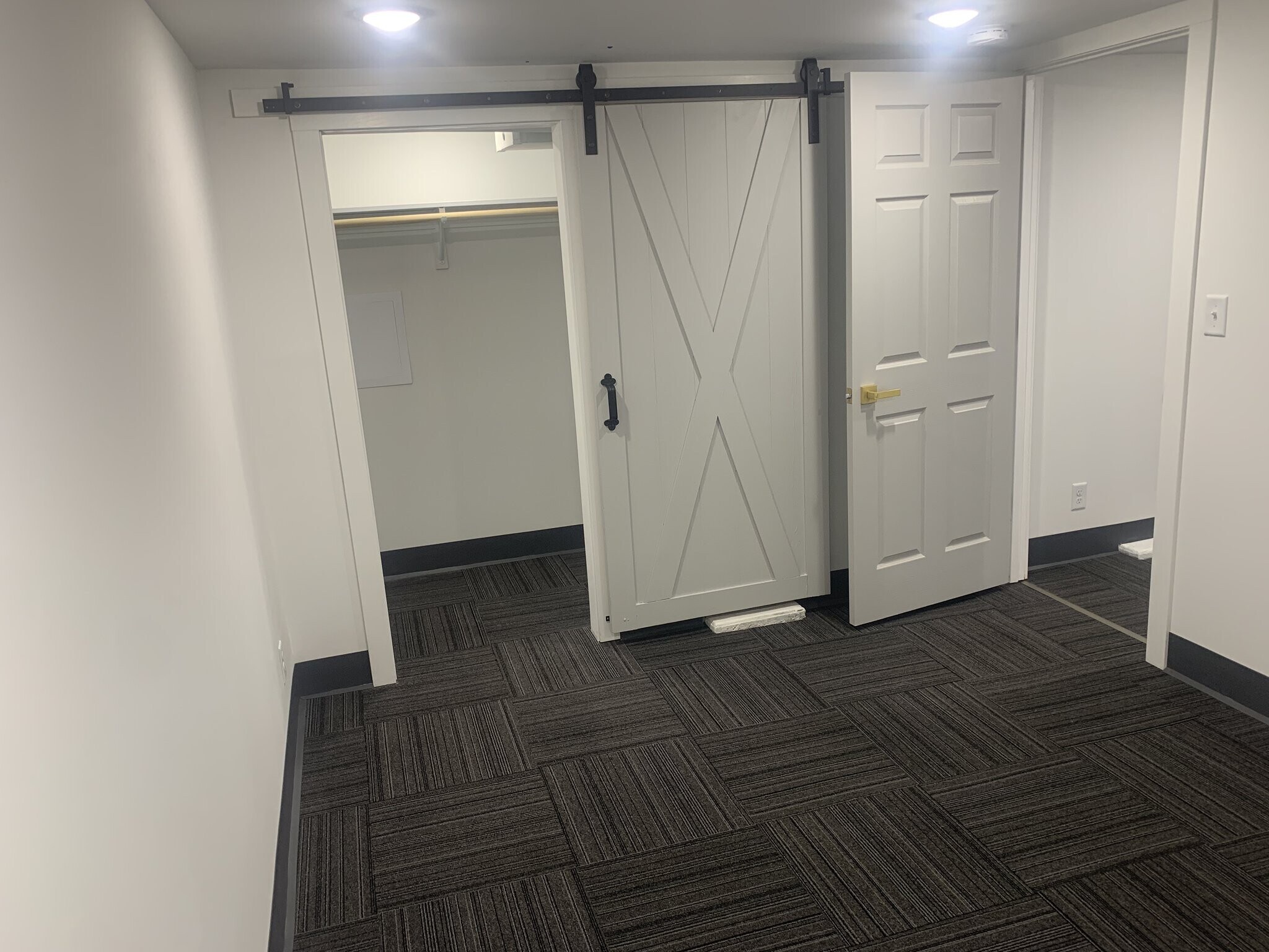 Building Photo - 1025 N 45th St