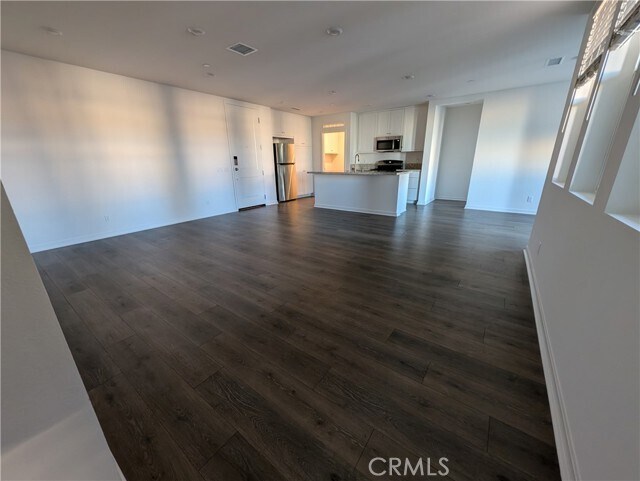 Building Photo - 4152 E Axis Privado