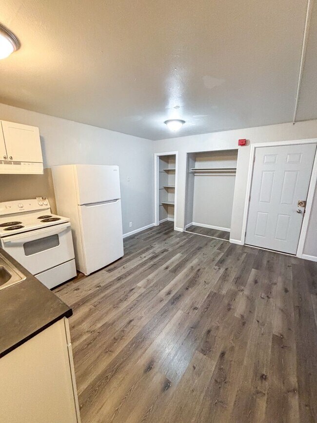 Interior Photo - Polkview Apartments