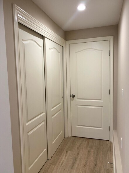 Building Photo - 205 St Catherine Dr
