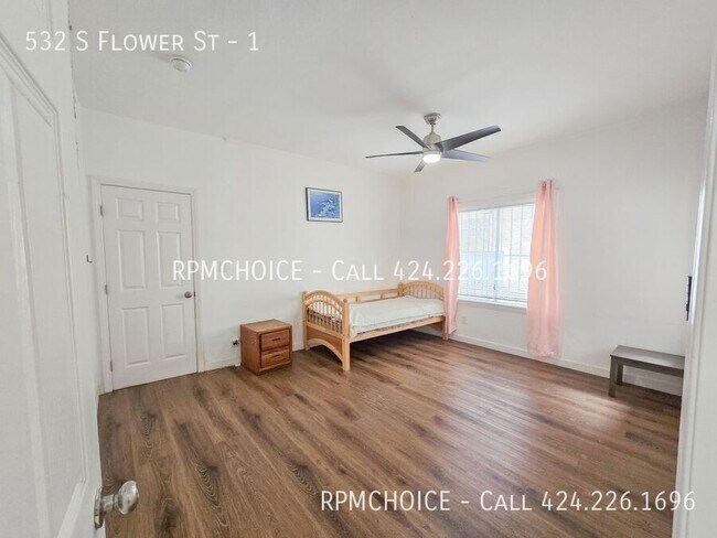 Building Photo - 532 S Flower St