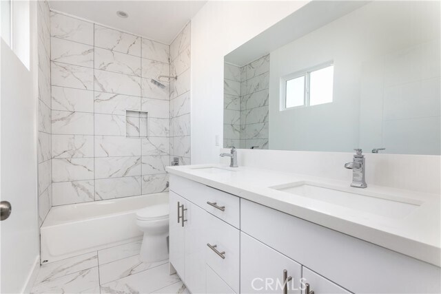 Building Photo - 11308 Miranda St