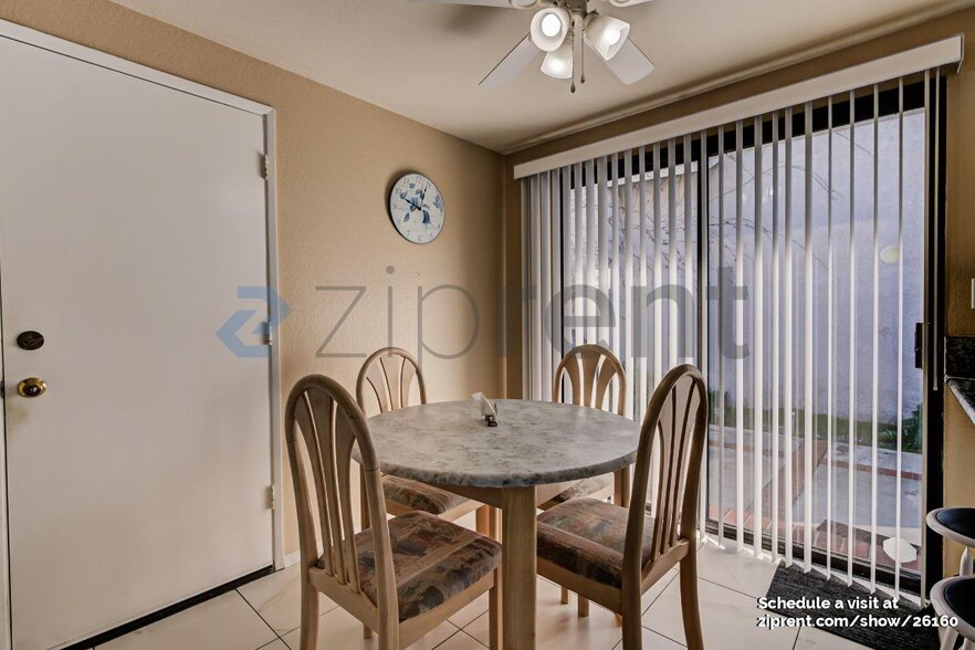 Building Photo - 67 Silkberry