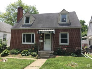 Building Photo - **4-BEDROOM HOUSE W/ GARAGE IN NORTH COLUM...