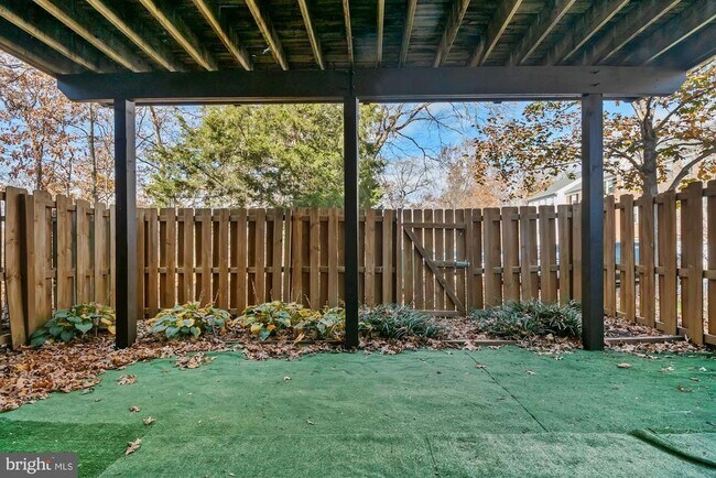 Building Photo - 20681 Waterfall Branch Terrace