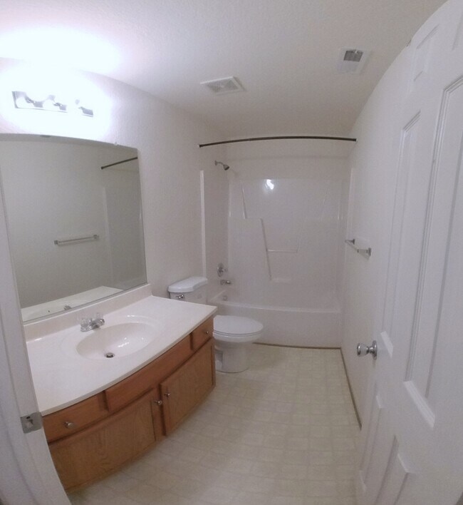 Building Photo - 103 Pinter Ct