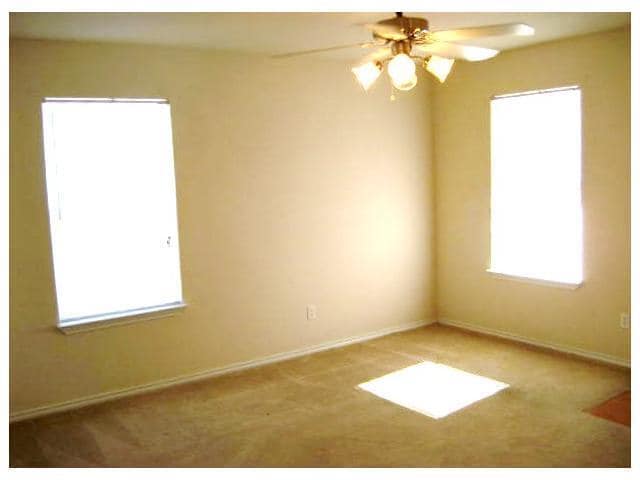 Building Photo - 717 Claremont Pkwy