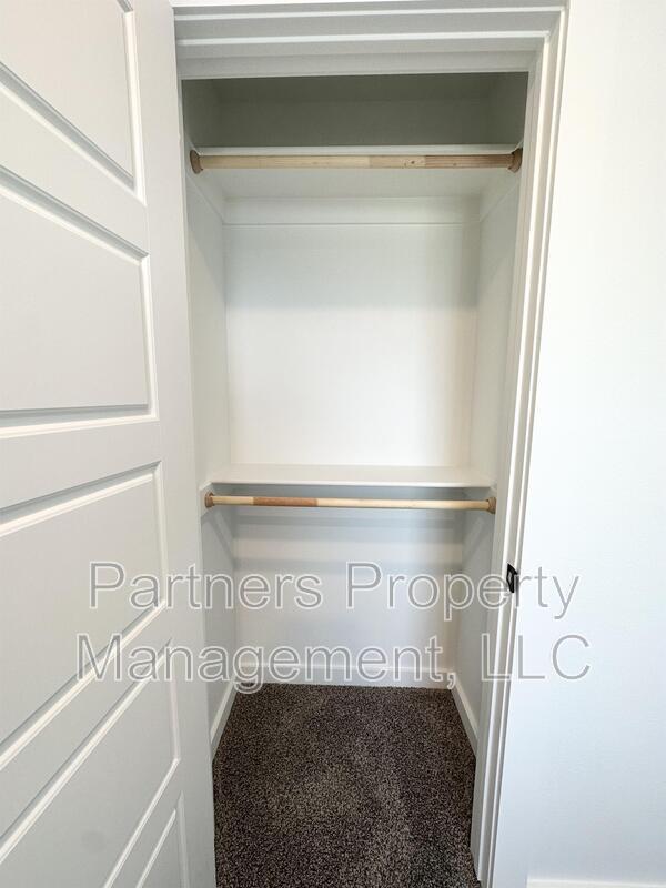 Building Photo - 1070 Boardwalk Ave