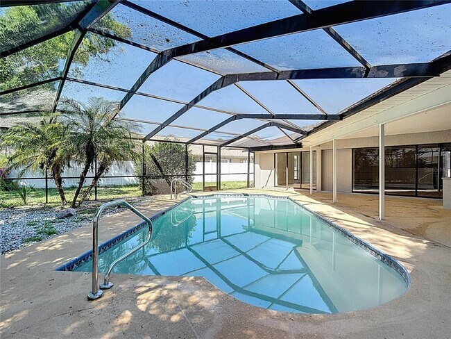 Building Photo - 4072 Belmoor Dr