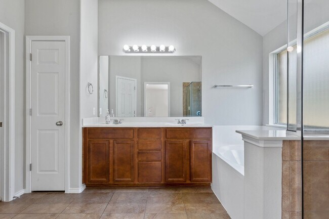 Building Photo - 20725 Mead Bend