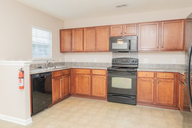 Building Photo - 1117 Deerberry Rd