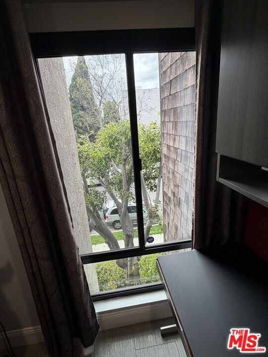 Building Photo - 950 Kings Rd