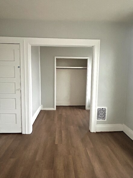 Building Photo - 299 N Balph Ave