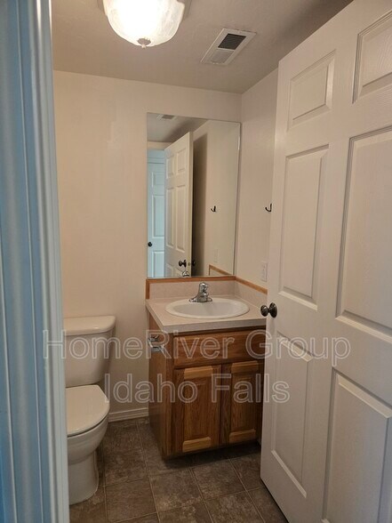 Building Photo - 3109 Chasewood Dr