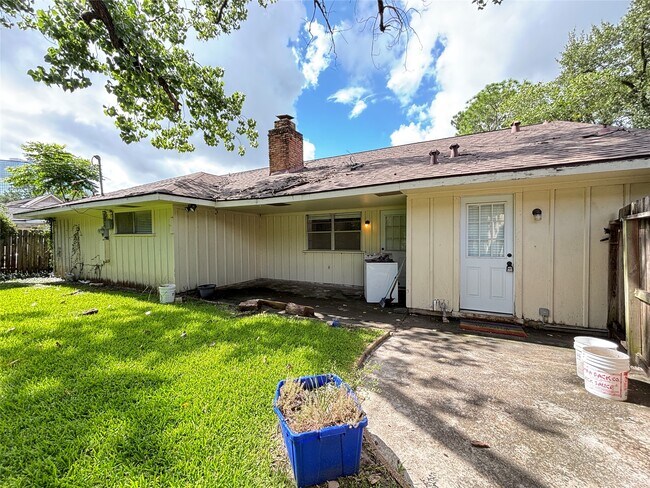 Building Photo - 12342 Barryknoll Ln