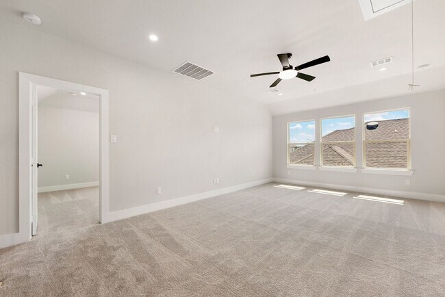 Building Photo - 1221 Woodflower Dr