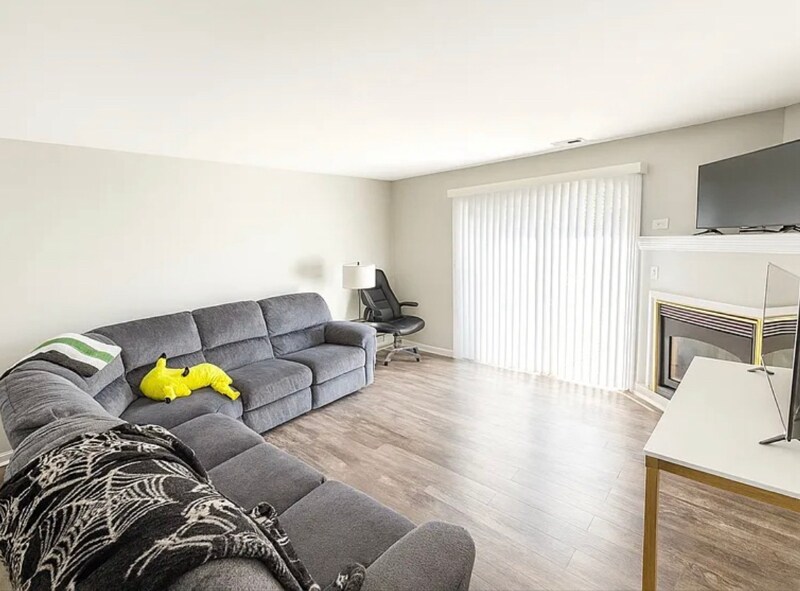 Building Photo - 1870 Tall Oaks Dr